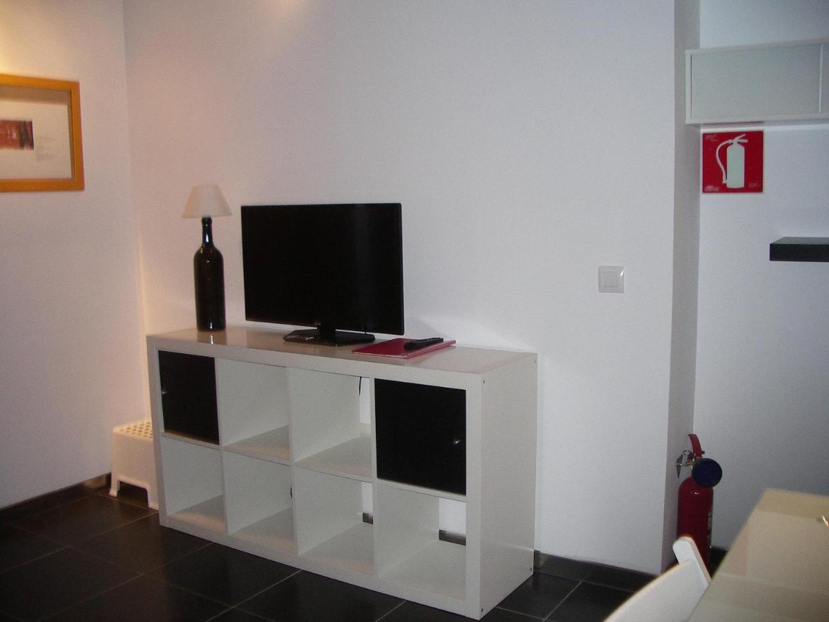 Apartamentos La Fonda Aninon Екстериор снимка