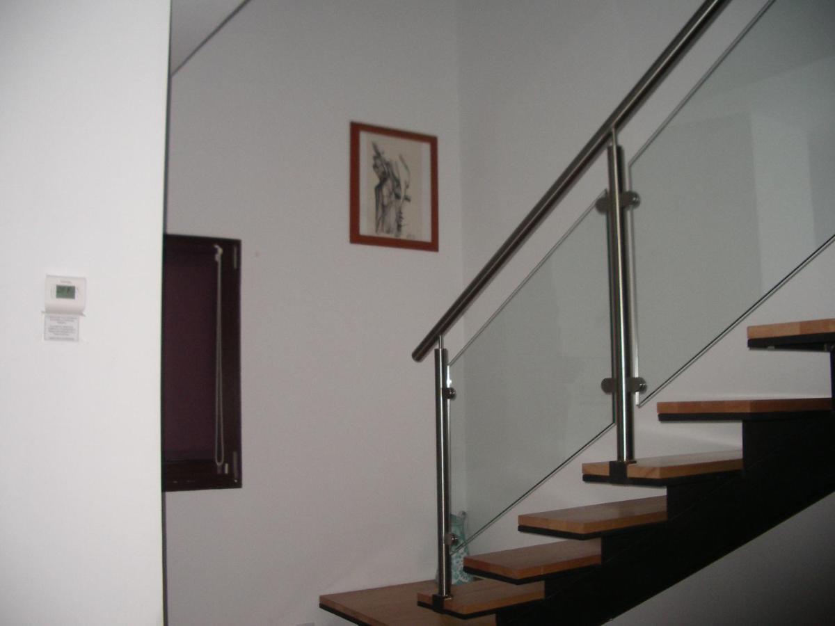 Apartamentos La Fonda Aninon Екстериор снимка